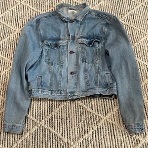 Vintage cropped light wash jean jacket